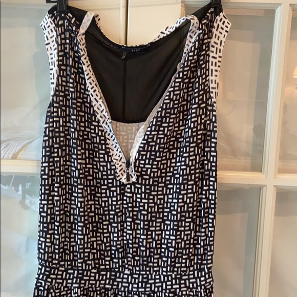 Romper - Picture 2 of 4